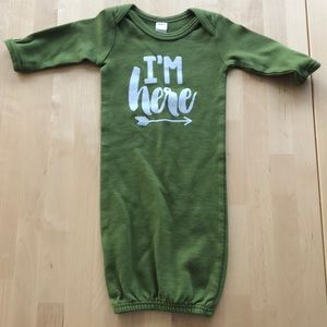 “I’m here” sleep gown